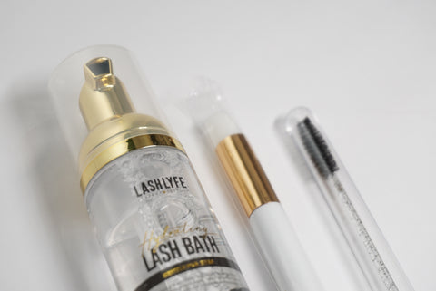 HYDRATING FOAM CLEANSER & BRUSH SET (LASH BATH) HYDRATING FOAM CLEANSER & BRUSH SET (LASH BATH)