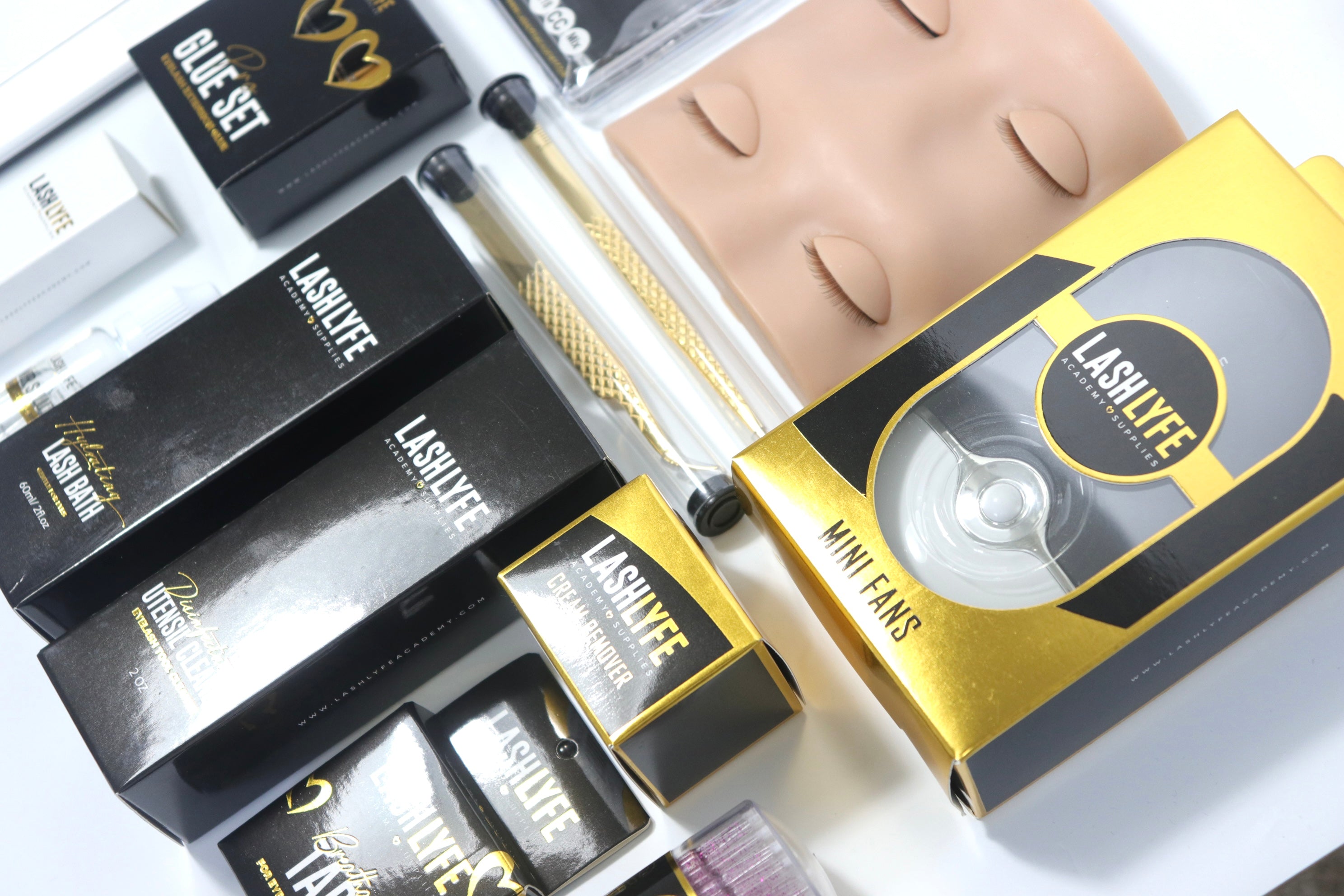 Lash Training Kit | Deluxe Training Kit | LashLYFE Academy Lash Training Kit | Deluxe Training Kit | LashLYFE Academy